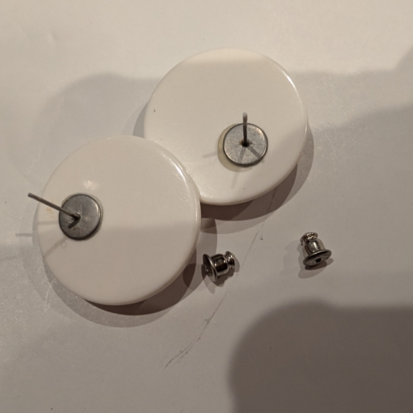 Vintage Red and White Striped Dome Clip-On Earrings - Picture 4 of 4